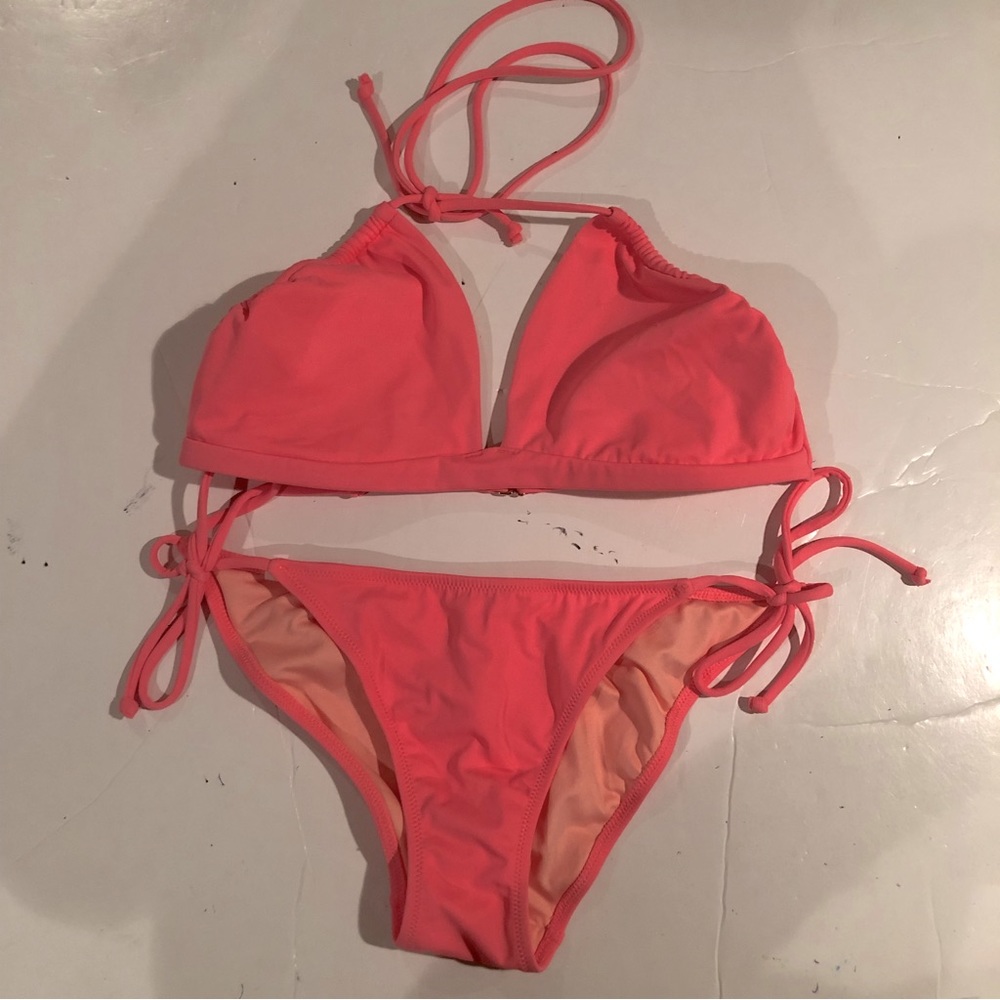 VICTORIA’S SECRET Melon Pink String BIKINI M/S